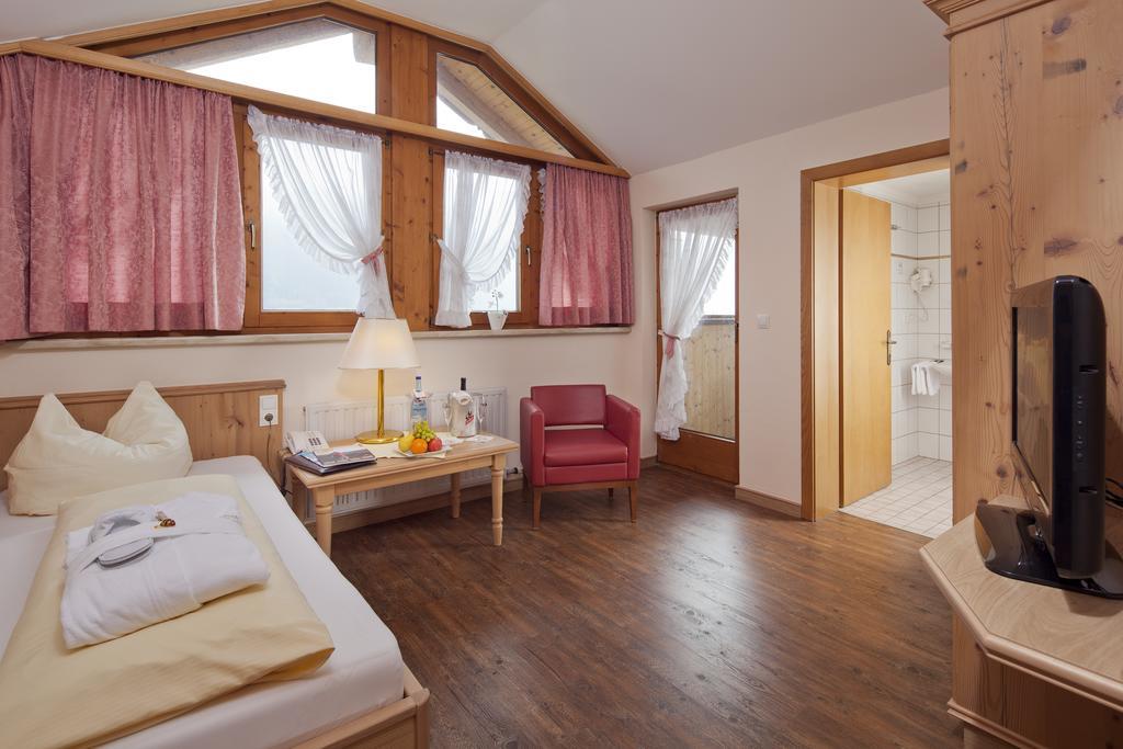 Hotel Magdalena Im Zillertal - Urlaub Mit Hund Рід-ім-Ціллерталь Екстер'єр фото
